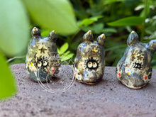 Load image into Gallery viewer, Tane the Ceramic - Totoro Inspired (種 Seed)