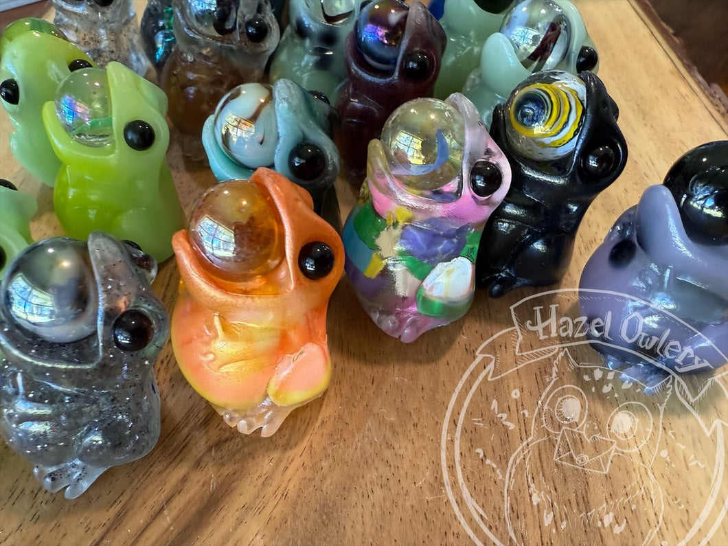 Surprise AHHHH Froggo - Resin Art (please limit yourself to 2or 3)