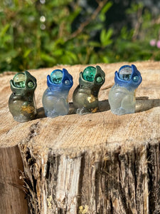 Glowy lil' aaaah Froglet - Resin Art (please limit yourself to 2or 3)