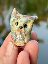 Load image into Gallery viewer, Elin, the Marbled Ceramic Owl (bright/torch)
