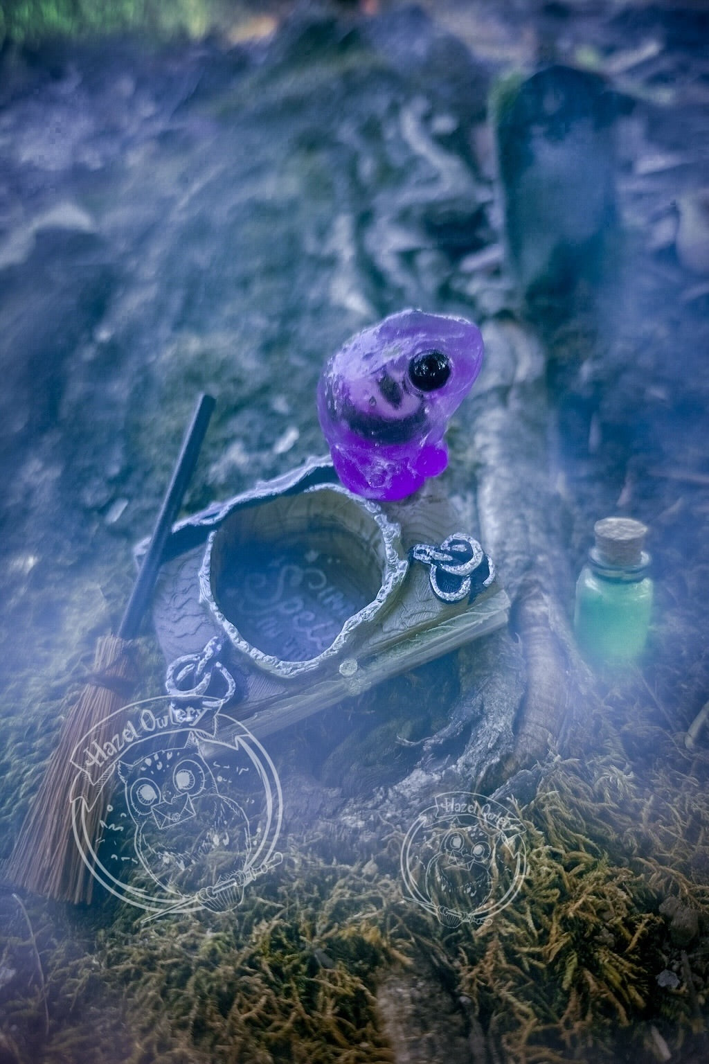 Booook & Hocus Pocus Tog Shake- Resin Art (please limit yourself to 2 or 3)