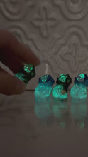 Load and play video in Gallery viewer, Glowy lil&#39; aaaah Froglet - Resin Art (please limit yourself to 2or 3)
